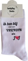 Vriendin - Valentijn - Love - Hou van je - Verjaardag - Gift - Valentijns cadeau - Sokken met tekst - Witte sokken - Cadeau voor vrouw - Kado - Sokken - Verjaardags cadeau haar - Verliefd - Vaderdag - Moederdag - LuckyDay Socks - Maat 37-44