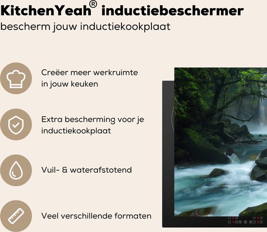 KitchenYeah® Inductie beschermer 81.6x52.7 cm - Helderblauwe wilde rivier en watervallen in het regenwoud van Costa Rica - Kookplaataccessoires - Afdekplaat voor kookplaat - Inductiebeschermer - Inductiemat - Inductieplaat mat