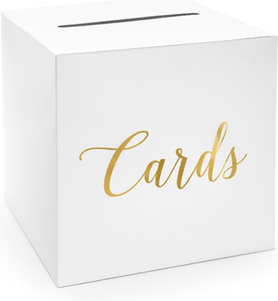 Witte kartonnen doos met gouden opschrift 'Cards' op een witte achtergrond.