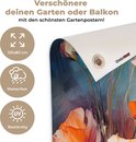 Abstracte bloemenposter in oranje, roze en rood met een blauwe achtergrond, 120x80 cm.