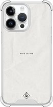 Casimoda® hoesje - Geschikt voor iPhone 14 Pro Max - Vive La Vie - Shockproof case - Extra sterk - TPU/polycarbonaat - Multi, Transparant