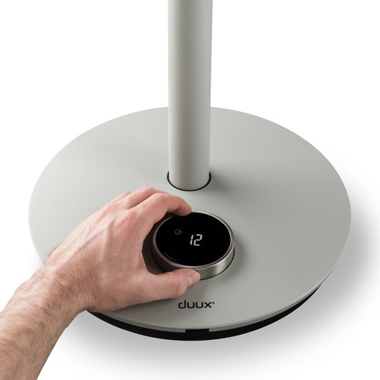 duux-whisper-flex-smart-statiefventilator-met-dock-accu-staande