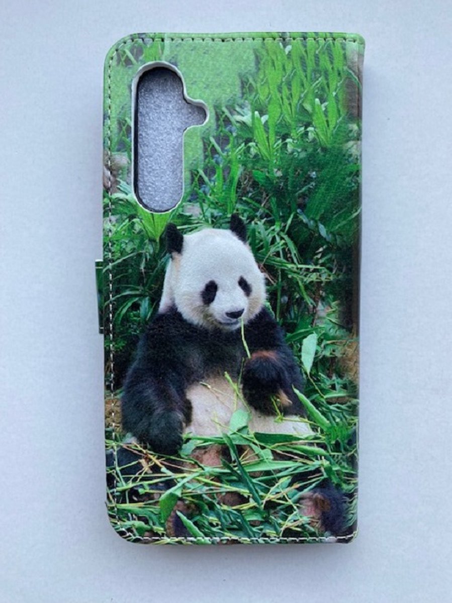 Samsung Samsung Galaxy S22 boekhoesje - Panda - portemonnee hoesje met kaarthouders en magneetsluiting