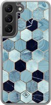 Casimoda® hoesje - Geschikt voor Samsung Galaxy S22 - Blue Cubes - 2-in-1 case - Schokbestendig - Marble design - Verhoogde randen - Blauw, Transparant