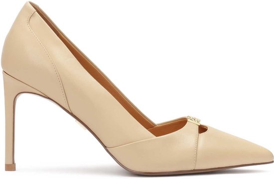 Stiletto pumps with cut-out upper on the front