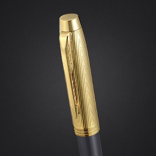 PARKER IM Vulpen, roestvrij staal met chromen rand, fijne punt met blauwe inktcartridge, geschenkdoos