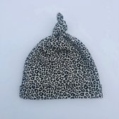 Huisje 4 baby muts kleding leopard sand unisex kraamcadeau