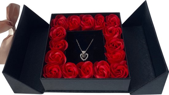 Love Box Black met Speciale Love Ketting - Valentijn - Valentijn Cadeautje Voor Haar - Valentijnsdag - Valentijn Cadeautje Vrouw