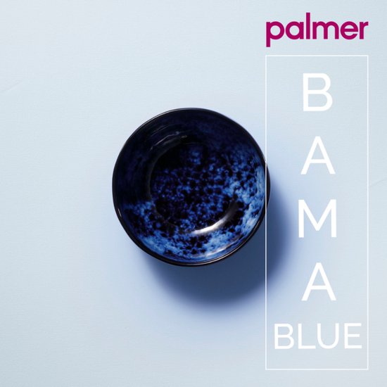 Blauwe kom met spikkelpatroon, "BAMA BLUE" tekst.