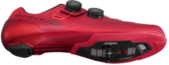 Rode fietsschoen met twee BOA-sluitingen en een carbon zool.