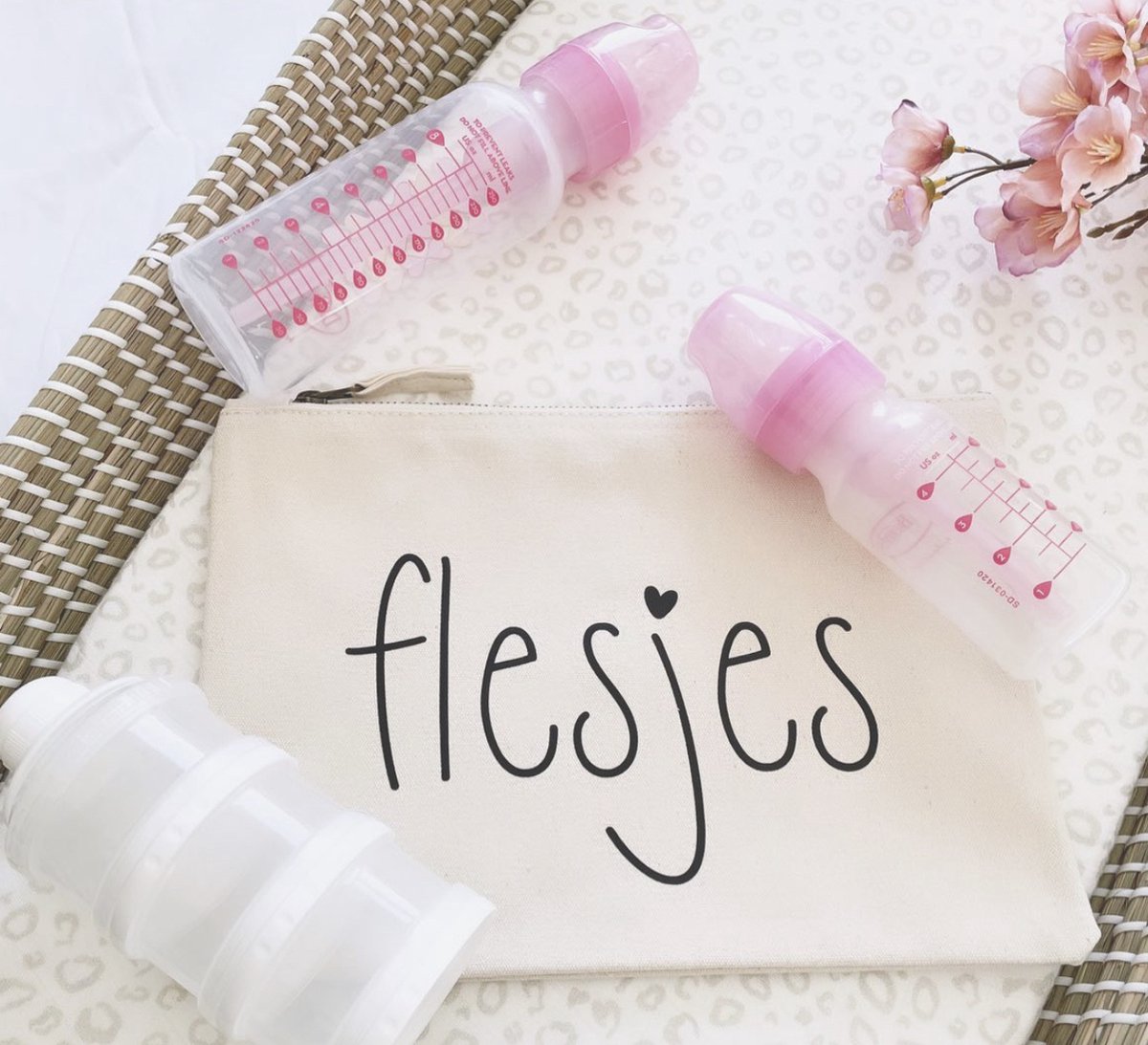 Organizer | Flesjes | Etui | Luiertas | Mommybag | Baby | Opbergtas | Katoen | Naturel | Kraamcadeau | Geordend
