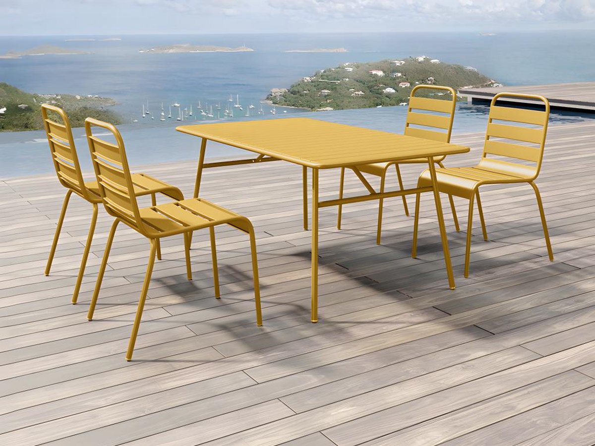 MYLIA Tuineethoek van metaal - Een tafel D160 cm en 4 opstapelbare stoelen - Mosterdgeel - MIRMANDE van MYLIA L 160 cm x H 79 cm x D 80 cm