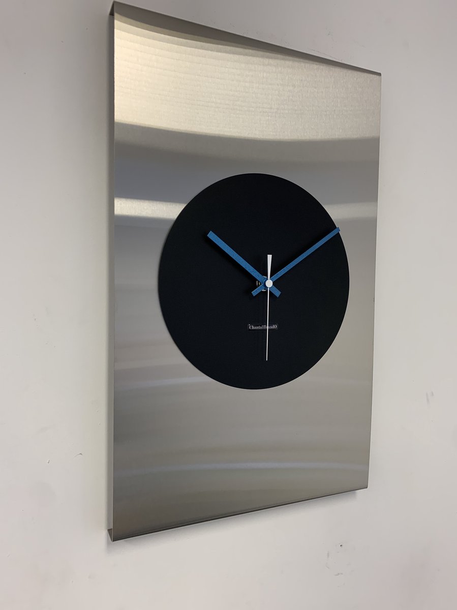Wandklok CHANTALBRANDO -- NEW JERSEY -- SILVER & BLACK -- MODERN DESIGN