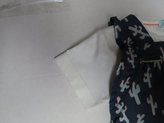 Ensemble - Overgooier + Tshirt - blauw /groen , ecru - 1 jaar 80