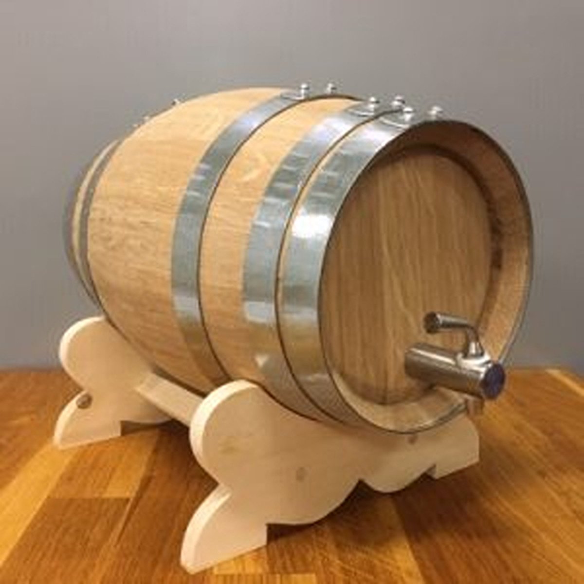 Wijnvat 3 liter van Nieuw Eiken met Houten Stop en Onderstel, met RvS Kraan - Wijnvat - Whiskyvat - Eiken Vaatje