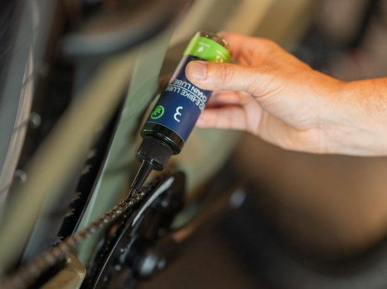 BBB Cycling Fietsketting Smeermiddel - BioEbikeLube 100ml - Plantaardige Kettingolie Elektrische Fiets - All Weather - BCH-202 van BBB Cycling — afbeelding 2