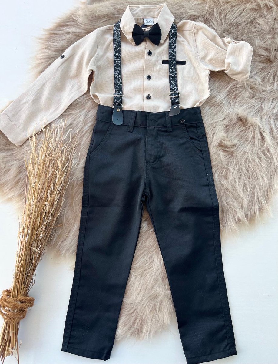 LOLANTA Fluwelen pak voor jongens, 4-delig kinderpak, feestpak, pageboy, bruiloft, verjaardag, smoking met blazer, broek, hemd, vlinderdas, formele outfits, diepzwart, 11-12 Jaar LOLANTA Fluwelen pak voor jongens, 4-delig kinderpak, feestpak, pageboy, bruiloft, verjaardag, smoking met blazer, broek, hemd, vlinderdas, formele outfits, diepzwart, 11-12 Jaar