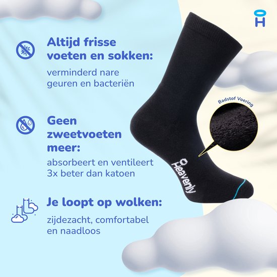 Zwarte sok met een badstof voering en een blauwe rand aan de teen.