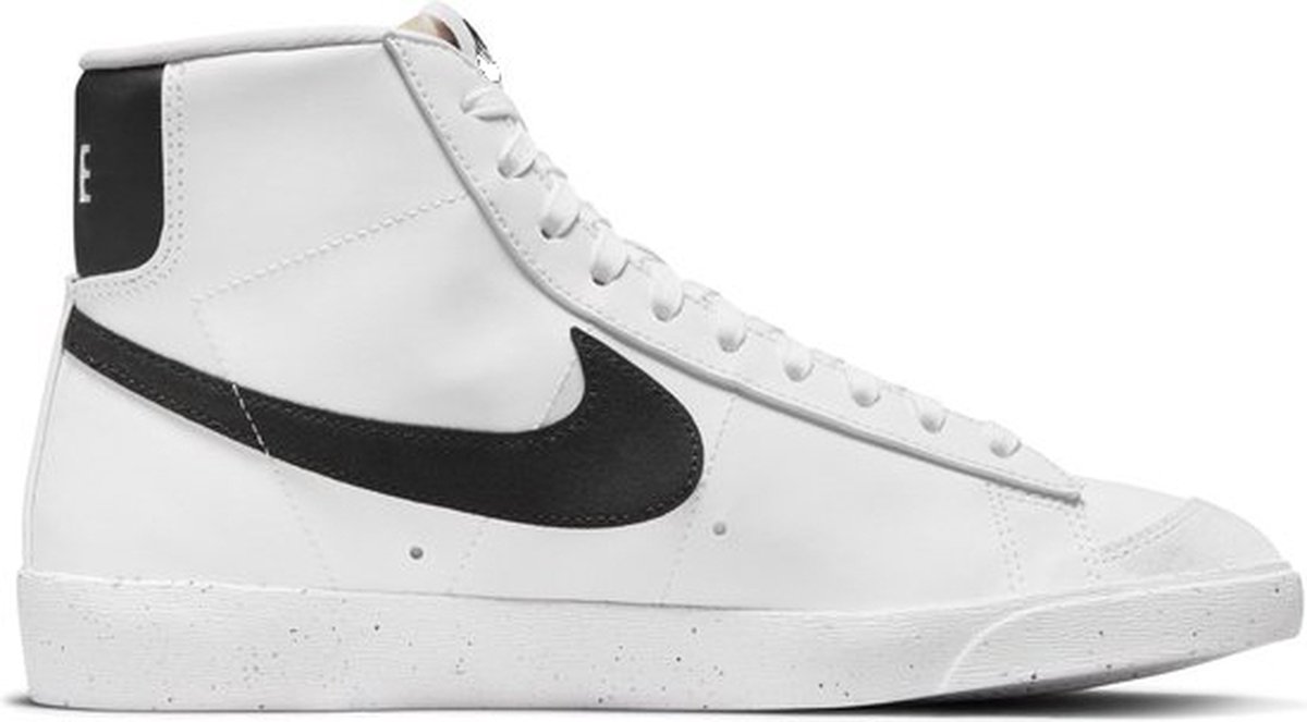 Nike Blazer Mid ’77 Sneakers Zwart