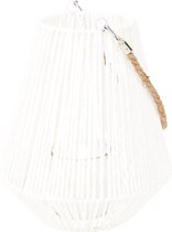 Mooie witte rieten lantaarn windlicht kandelaar met handvat