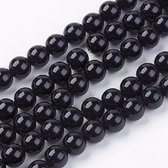 Natuurstenen kralen, Zwarte Onyx, ronde kralen van 8mm, rijggat 1mm. Per snoer van ca. 38cm