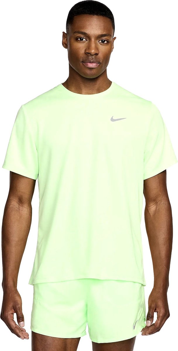 NIKE nike miler men’ dri-fit uv short Groen