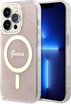 Coque Guess rose avec motif dentelle, logo Guess et compatibilité MagSafe, à côté d'un iPhone.
