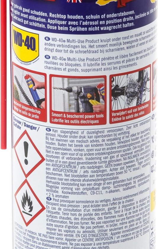 Achterkant van WD-40 spuitbus met gebruiksinstructies en waarschuwingen.