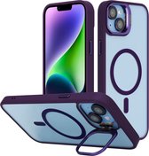 Cadorabo Hoesje geschikt voor Apple iPhone 15 in Paars geschikt voor MagSafe en standfunctie inclusief cameralensbescherming TPU-siliconenrand