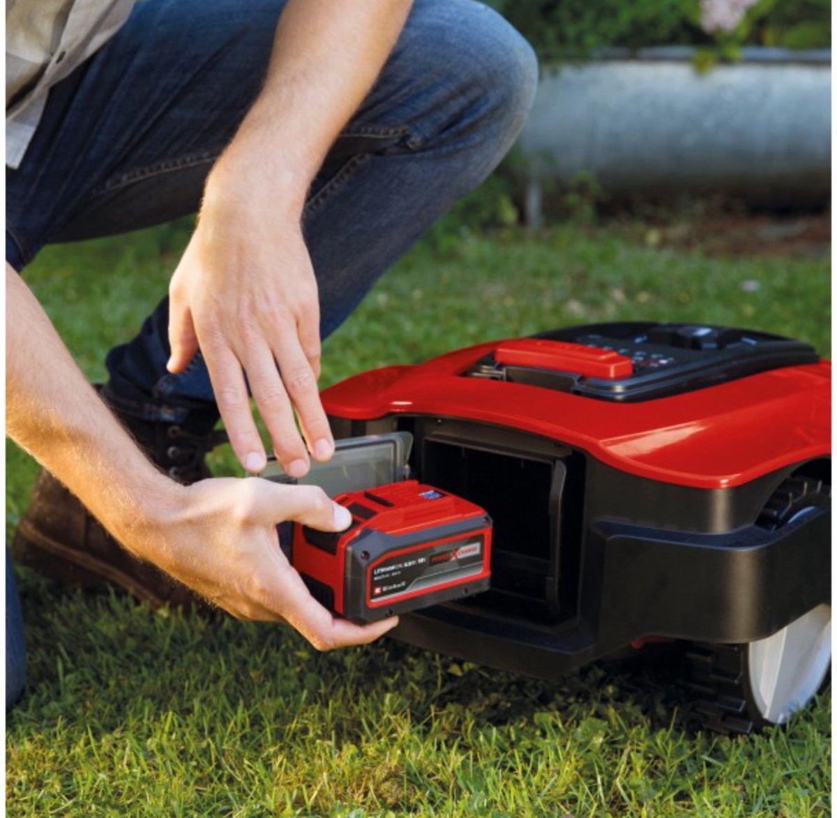 Afbeelding 3 van Einhell Power X-Change robotmaaier Freelexo 400 BT - Gazons tot 400 m²