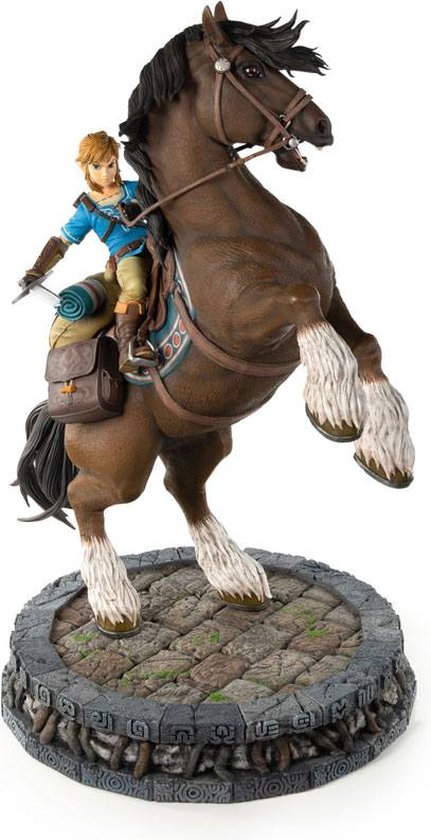 First 4 Figures - The Legend of Zelda: Breath of the Wild - Link te Paard Standbeeld 56cm