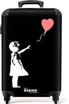 NoBoringSuitcases.com® - Handbagage koffer lichtgewicht - Reiskoffer trolley - Meisje met rode hartjesballon in zwart-wit - Rolkoffer met wieltjes - Past binnen 55x40x20 en 55x35x25