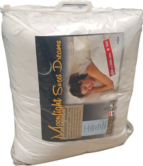 Een verpakking met een 'Moonlight Sweet Dreams' dekbed van 140 x 200 cm, prijs € 109.