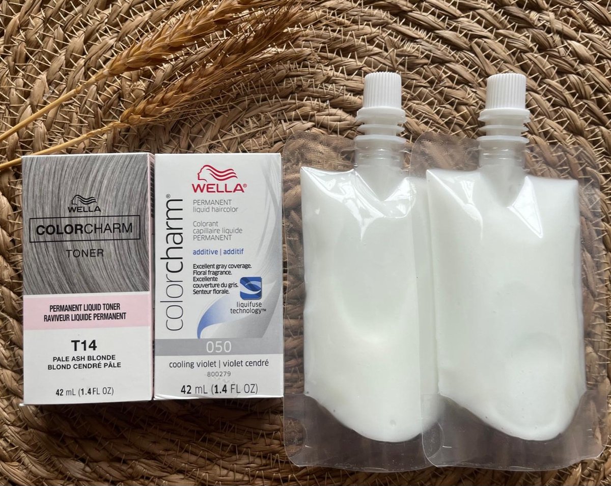 DUOPACK - Wella Color Charm Liquid Toner - T14&050 + developer - Pale Ash Blonde/Cooling Violet - Wella toner - Haartoner - Haarkleuring - Asblond - Licht asblond - Ash Blonde - Antiorange - Anti yellow