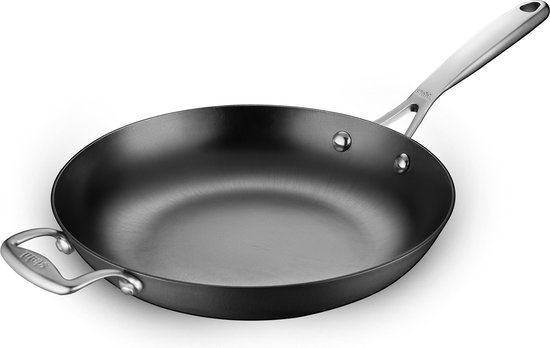 Stahl - Koekenpan van Carbon Steel - PFAS Vrij Gietijzer - Tegen Roest - 28 cm - Geschikt voor Inductie - Voor 5-6 Personen