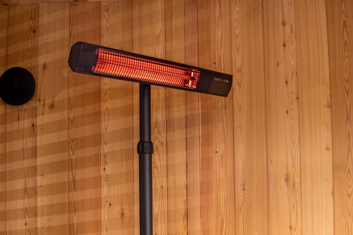 Sunred Dark 2500 W - Freestanding patio heater - Black + cover