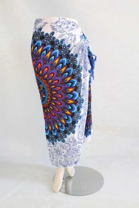 Om Namaste Sarong - 444 - Bloemrijke Mandala - Blauw & Wit