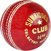 SS Club cricketbal (rood)| Waterbestendige leren bal | Geschikt voor oefenspel | Toernooispel | Kurk van topkwaliteit | Opleiding | Hardcourt | Gras