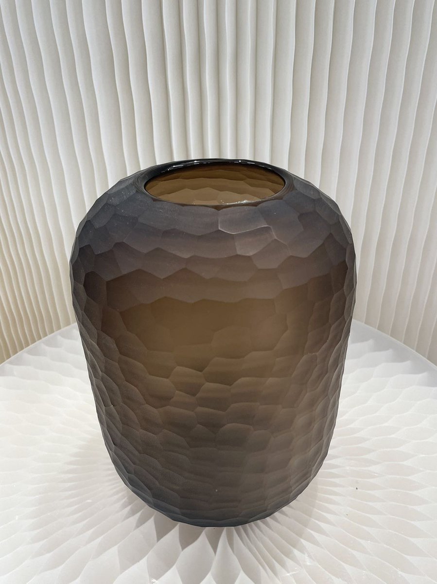 Glass vase Chocolate