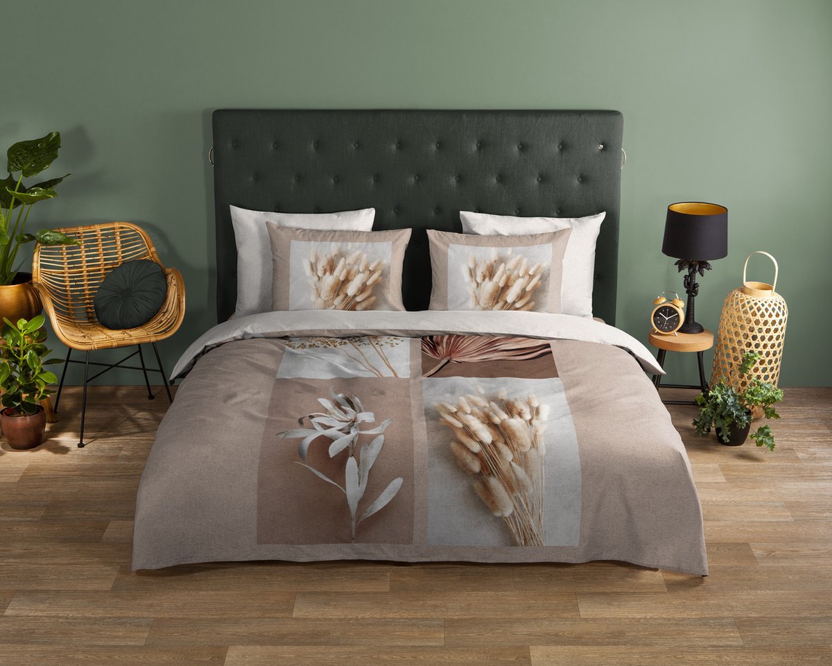 Good Morning dekbedovertrek droog bloemen - 2 persoons 200x200/220 cm - Zand - 100% Katoen renforce