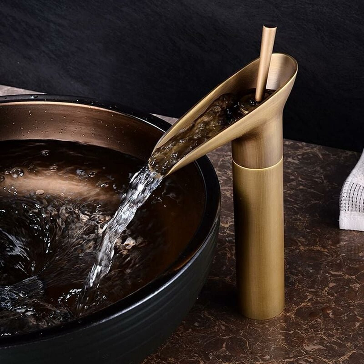SJQKA-Wastafelkraan, watervalmengkranen voor badkamer, warm en koud verstelbare wastafelme