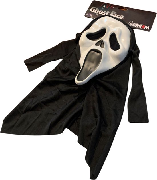 Spookgezicht masker met zwarte kap en verpakking van Scream.