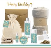 Geschenkset “Happy Birthday” - 8 producten - 1200 gram | Luxe Wellness Set voor haar - Cadeau - Verjaardag Vrouw Vriendin Meisje - Gift Verjaardag - Welness pakket