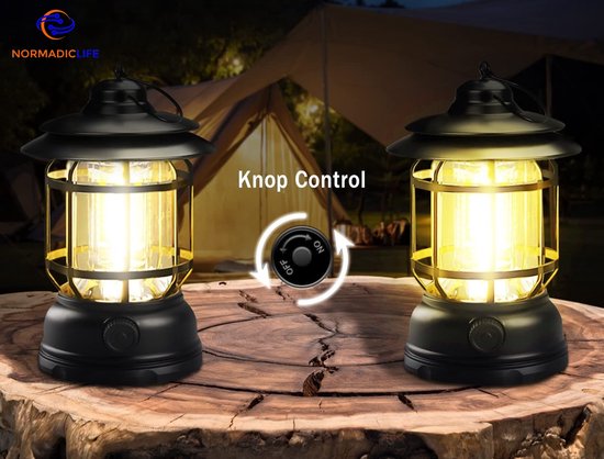 Deux lanternes de camping noires côte à côte sur une souche d'arbre, avec "Réglage par Bouton".