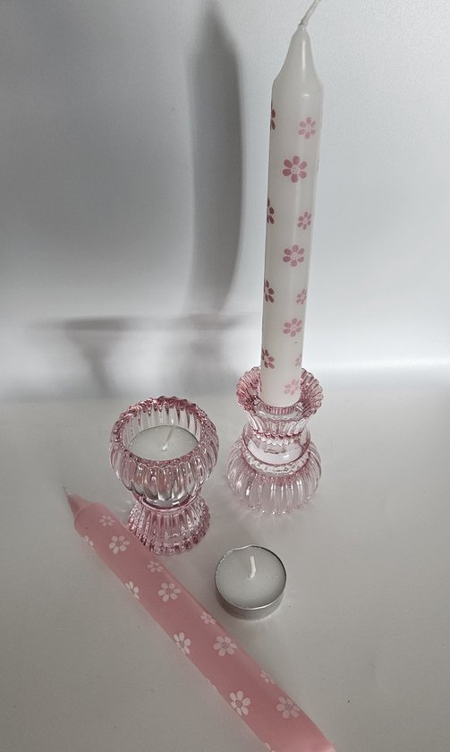 Cadeauset / giftset kaarsenhouder roze inclusief 2 kaarsen en 2 waxinelichtjes, roze, glazen kandelaar, complete set, cadeau idee verjaardag, cadeau idee Moederdag