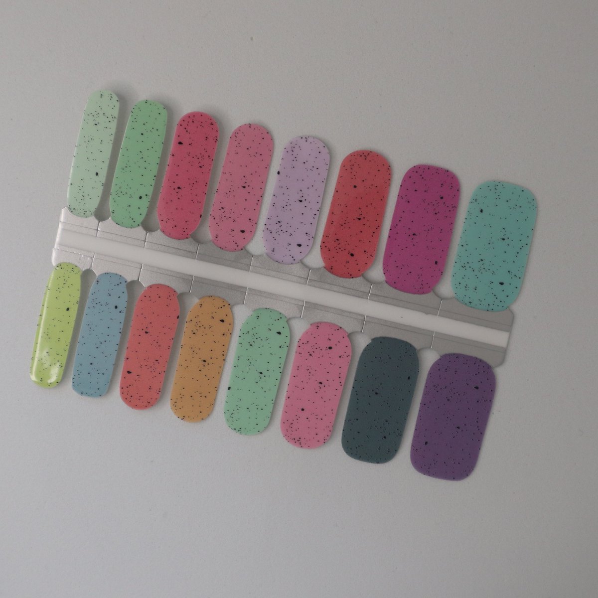 Goedkoopste YellowSnails - Nagel Wraps - Eggshell multi - Nagel Stickers - Nagel Folie - Nail Wraps - Nail Stickers - Nail Art - Nail Foil