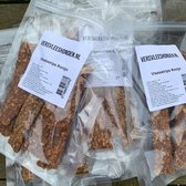 Vleesstrips voor de hond | 3 zakjes van 100 gram | 3 smaken | versvleeshonden.nl