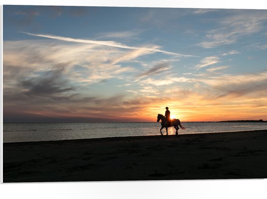PVC Schuimplaat- Paardrijden op het Strand met Zonsondergang - 75x50 cm Foto op PVC Schuimplaat