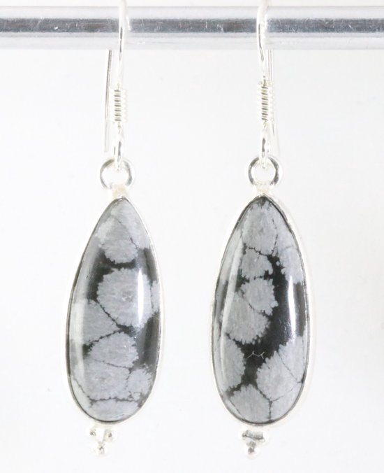 Druppelvormige zilveren oorbellen met sneeuwvlok obsidiaan