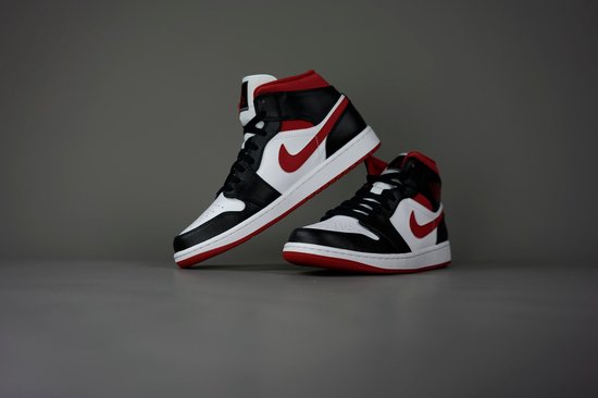Nike Air Jordan 1 Mid, White/Gym Red-Black, 554724 122, EUR 43 | bol.com